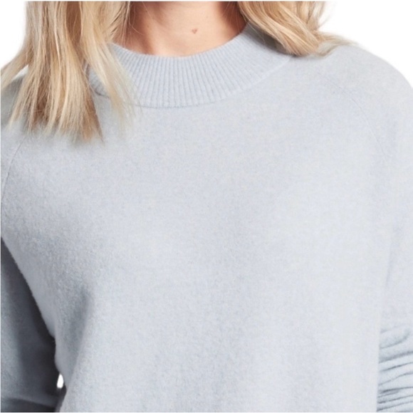Athleta Hawthorne Crew Neck Extra Fine Merino Wool Sweater Light Blue Size Small - Picture 3 of 12